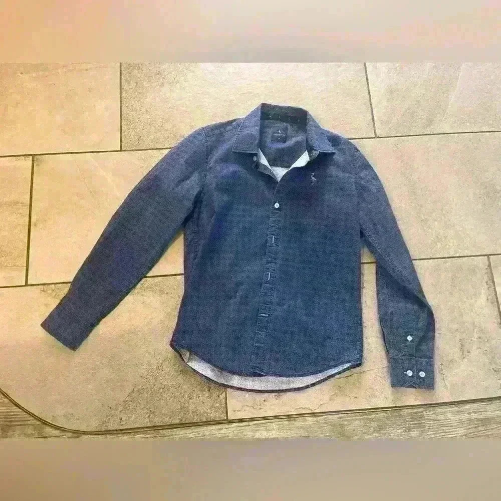 Boys size 12 tailorbyrd button down dress shirt